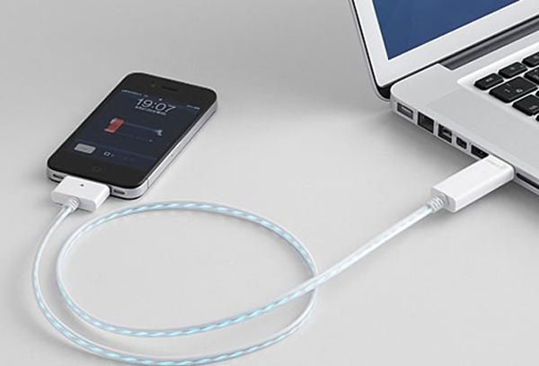 use a good usb cable to link iphone to itunes