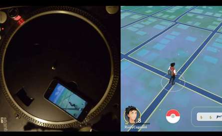hatch eggs using a turntable